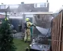 Buurtwerkers blussen brand totdat hulp arriveert