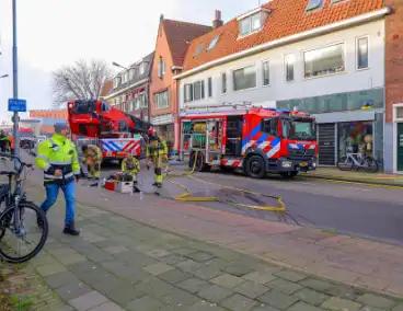 Grote brand in woning vraagt om snelle hulpverlening
