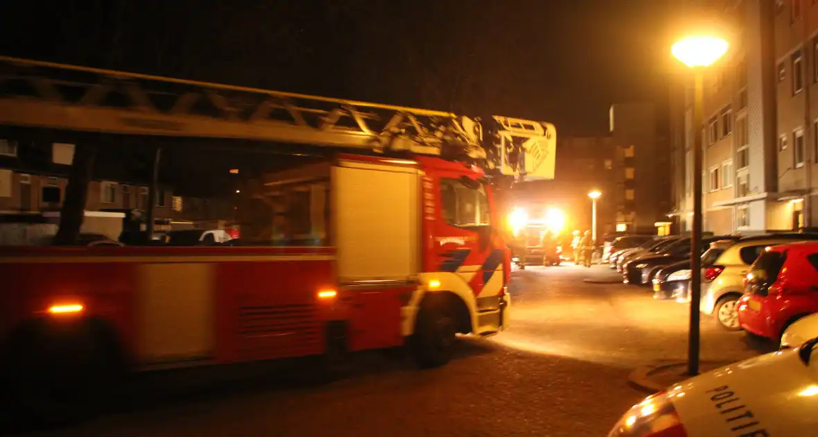 Brand in flatwoning leidt tot inzet brandweer - Foto 3