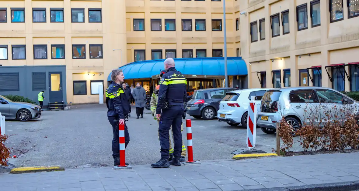 Middelbrand zorgt voor inzet van hulpdiensten - Foto 2