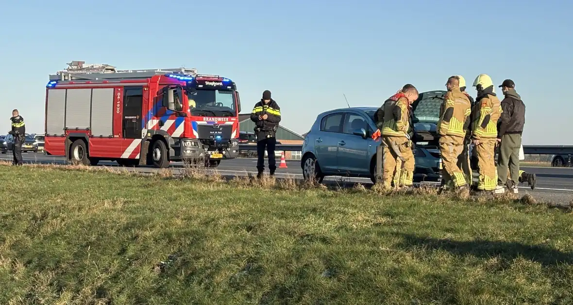 Autobrand leidt tot verkeershinder op A28