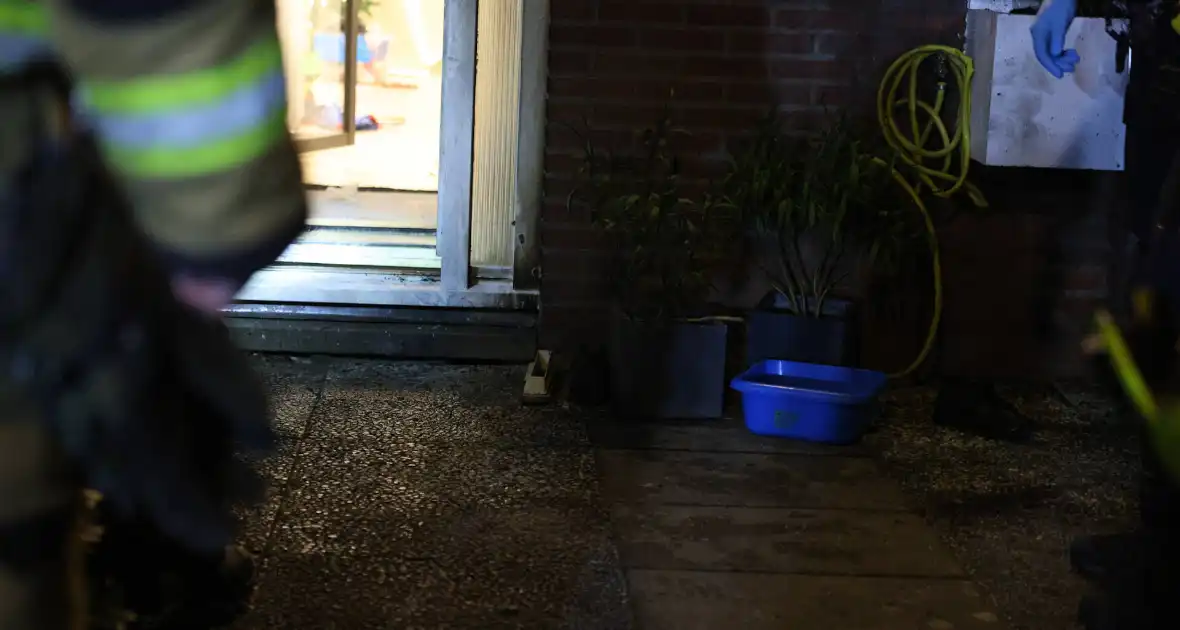 Explosie zorgt voor schade aan woning - Foto 10