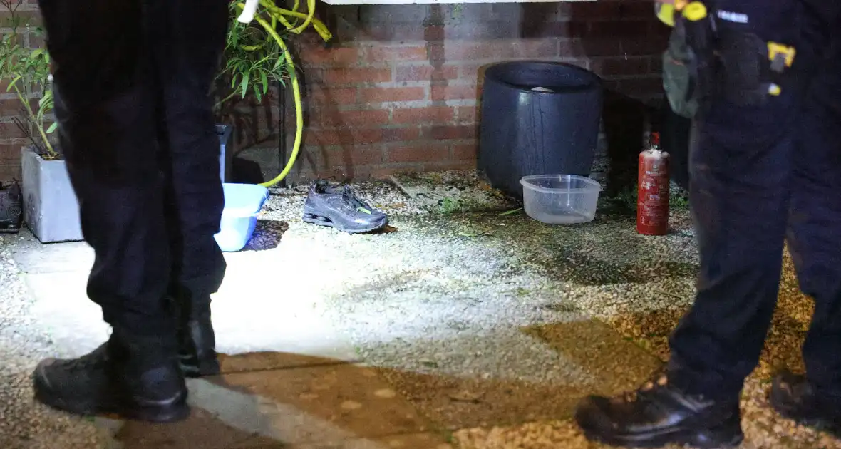 Explosie zorgt voor schade aan woning - Foto 19
