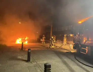 Bestelbus in brand, geen gewonden