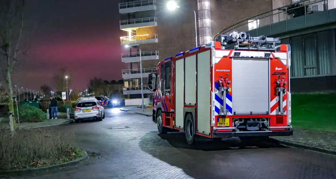 Explosie op galerij appartementencomplex na schietincident - Foto 5