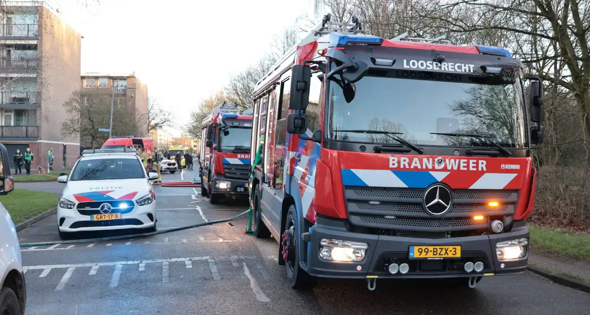 Brand in flatwoning leidt tot zwaargewonde - Foto 13