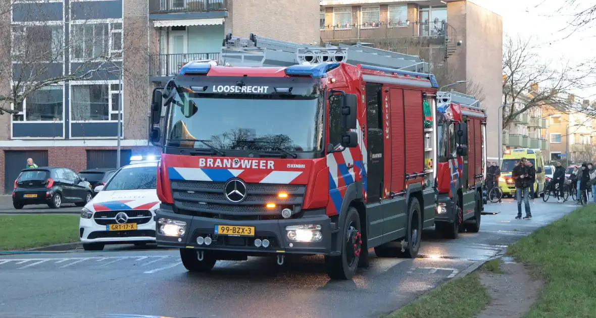 Brand in flatwoning leidt tot zwaargewonde - Foto 14