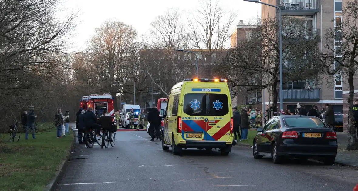 Brand in flatwoning leidt tot zwaargewonde - Foto 19