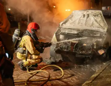 Auto afgebrand na brandstichting