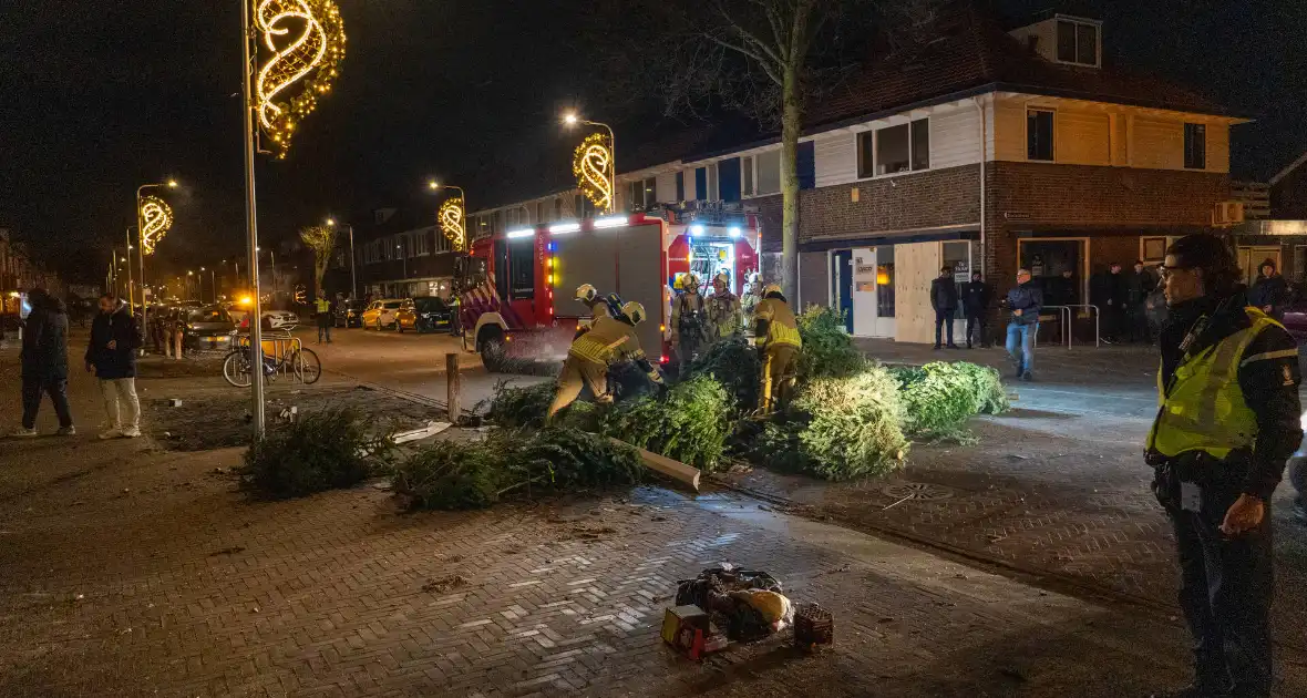 Buitenbrand en onrust rond nieuwjaarsviering - Foto 1