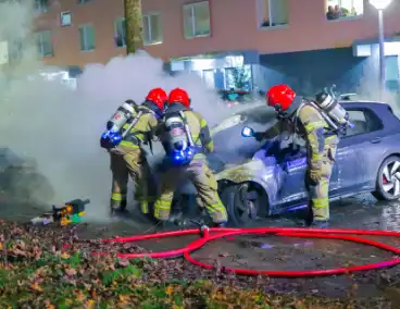Brand in auto vermoedelijk door vuurwerk