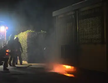 Brand ontstaat in bijgebouw