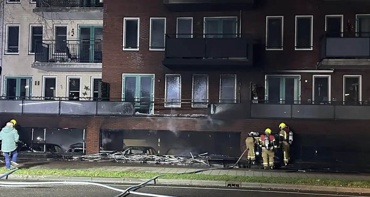 Brand in parkeergarage leidt tot grote inzet hulpdiensten