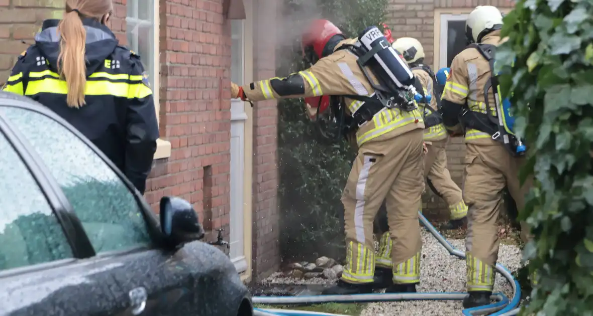 Woningbrand leidt tot zware schade - Foto 4