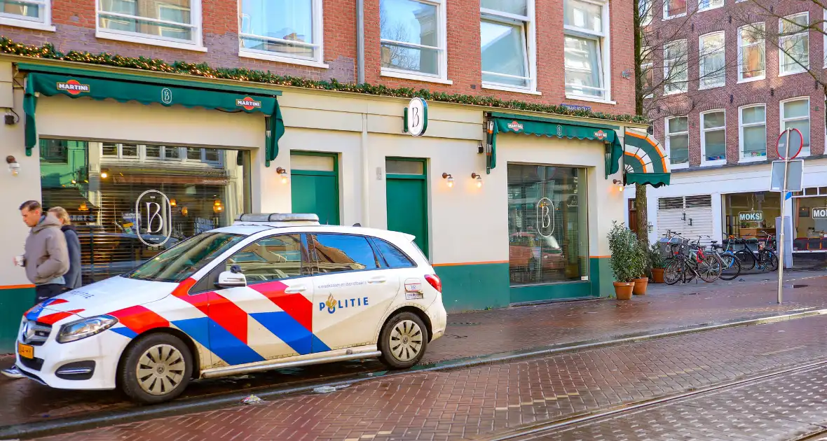 Politie onderzoekt explosie en brandstichting - Foto 3