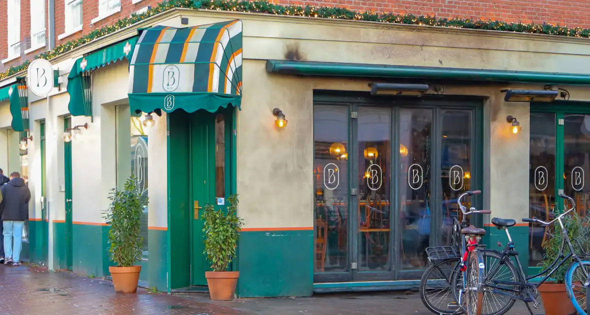 Politie onderzoekt explosie en brandstichting - Foto 5