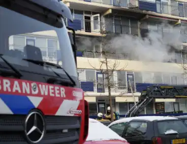 Uitslaande flatbrand, flatgebouw geëvacueerd