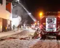 Uitslaande brand in restaurant leidt tot ontruiming appartementen