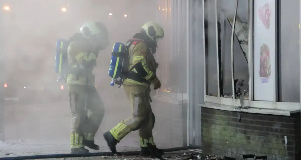 Uitslaande brand in restaurant leidt tot ontruiming appartementen - Foto 18