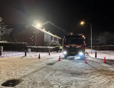 Brand in schoorsteen woning leidt tot brandweerinzet