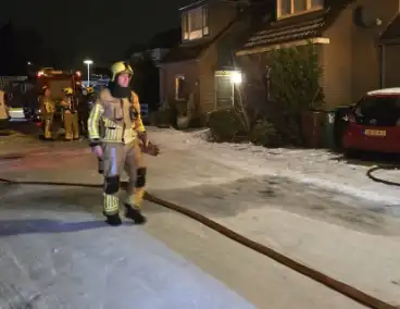 Bewoners geëvacueerd na brand op zolder