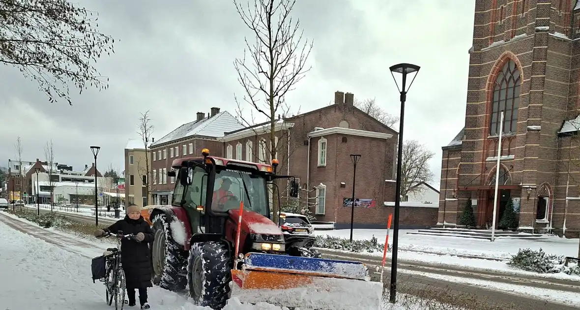 Strooiwagens zorgen voor veilige wegen - Foto 3