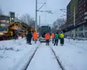 Tram ontspoort door hevige sneeuwval