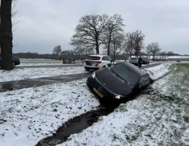 Opnieuw auto van de weg geraakt