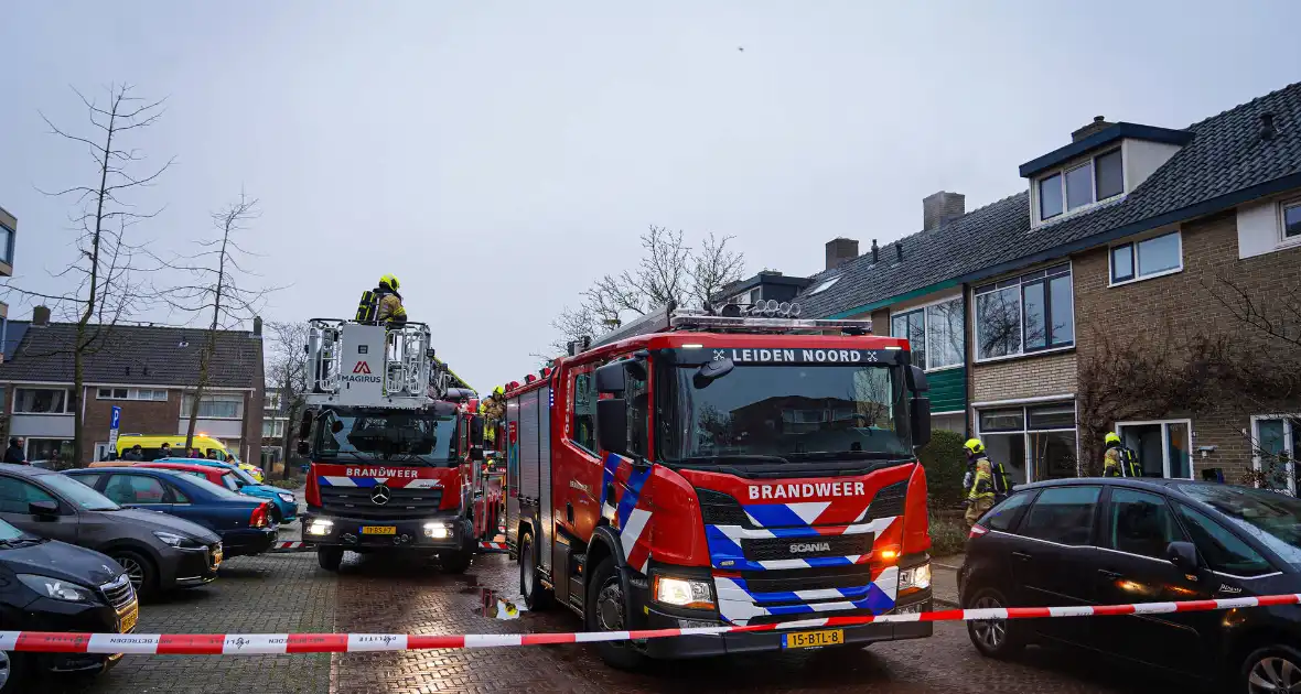 Bewoners niet thuis tijdens zolderbrand - Foto 2