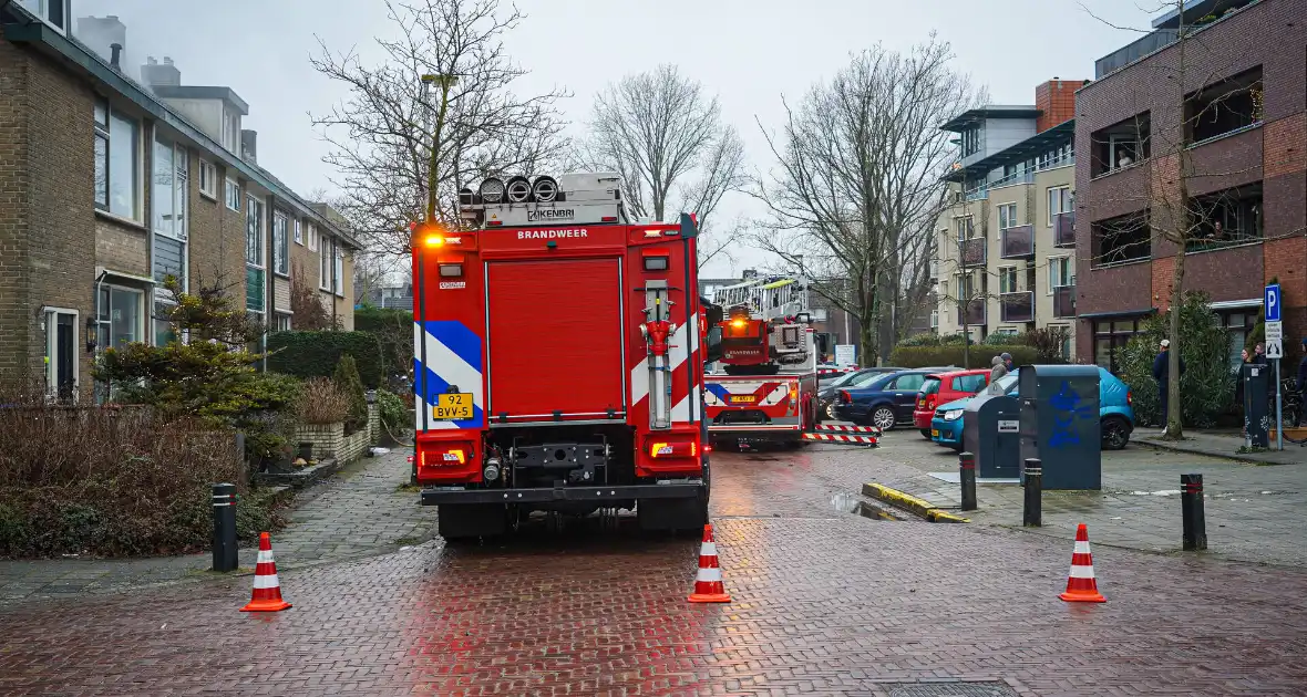 Bewoners niet thuis tijdens zolderbrand - Foto 4