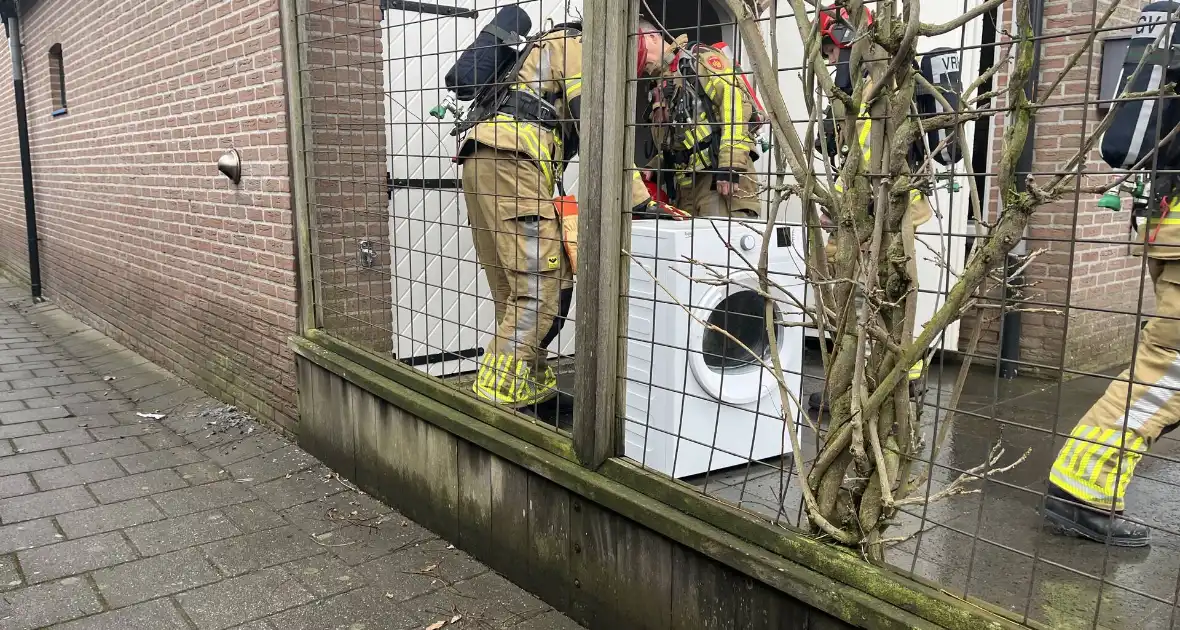 Brand in woning leidt tot politieonderzoek - Foto 1