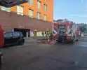 Autobrand in parkeergarage vraagt om snelle hulp