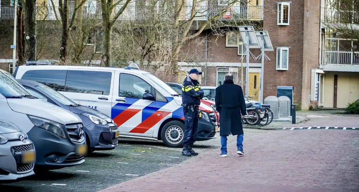 Onderzoek naar dood vrouw in woning - Foto 4