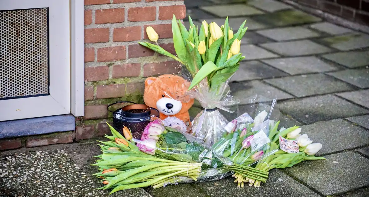 Onderzoek naar dood vrouw in woning - Foto 9
