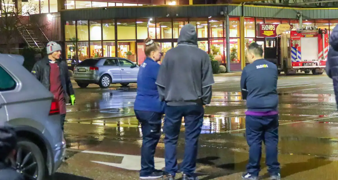 Brand in kantoorpand leidt tot ontruiming - Foto 2