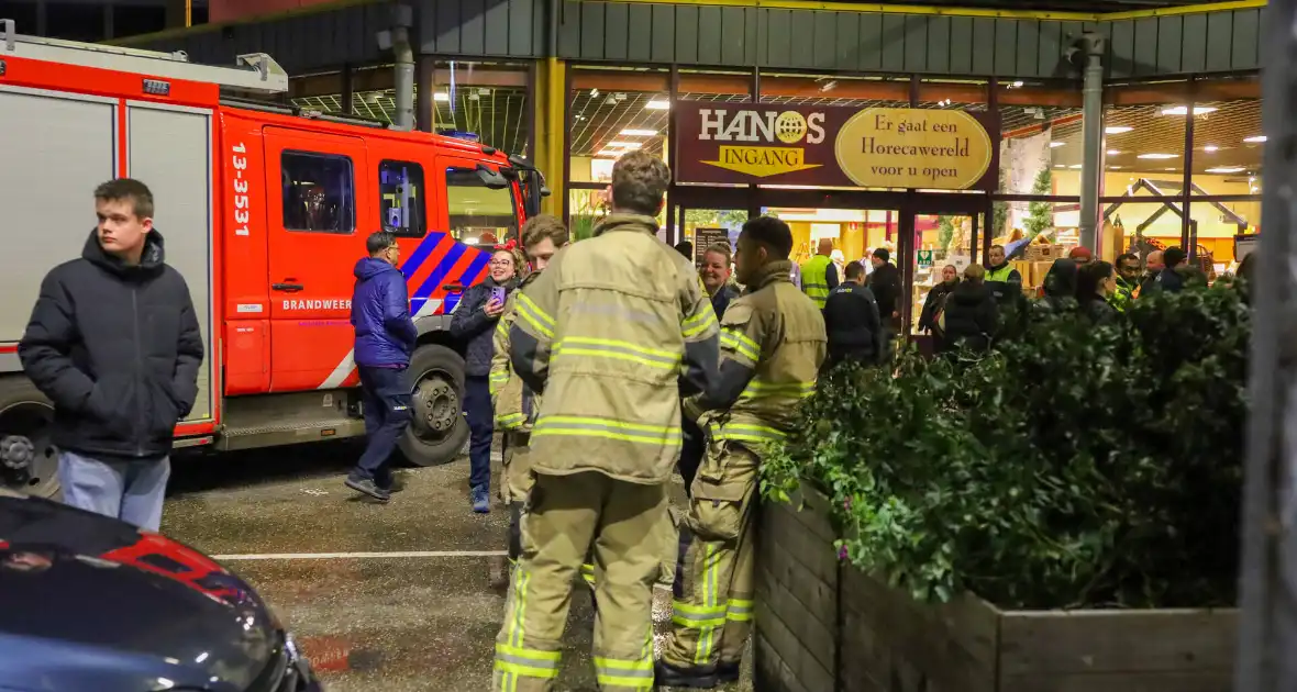 Brand in kantoorpand leidt tot ontruiming - Foto 5
