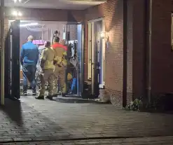 Brandweer stabiliseert instortend dak