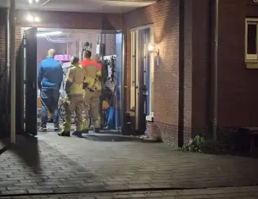 Brandweer stabiliseert instortend dak