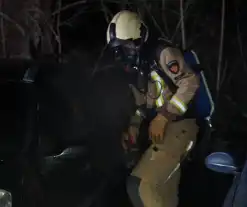 Brandstichting in auto leidt tot snelle brandweeractie