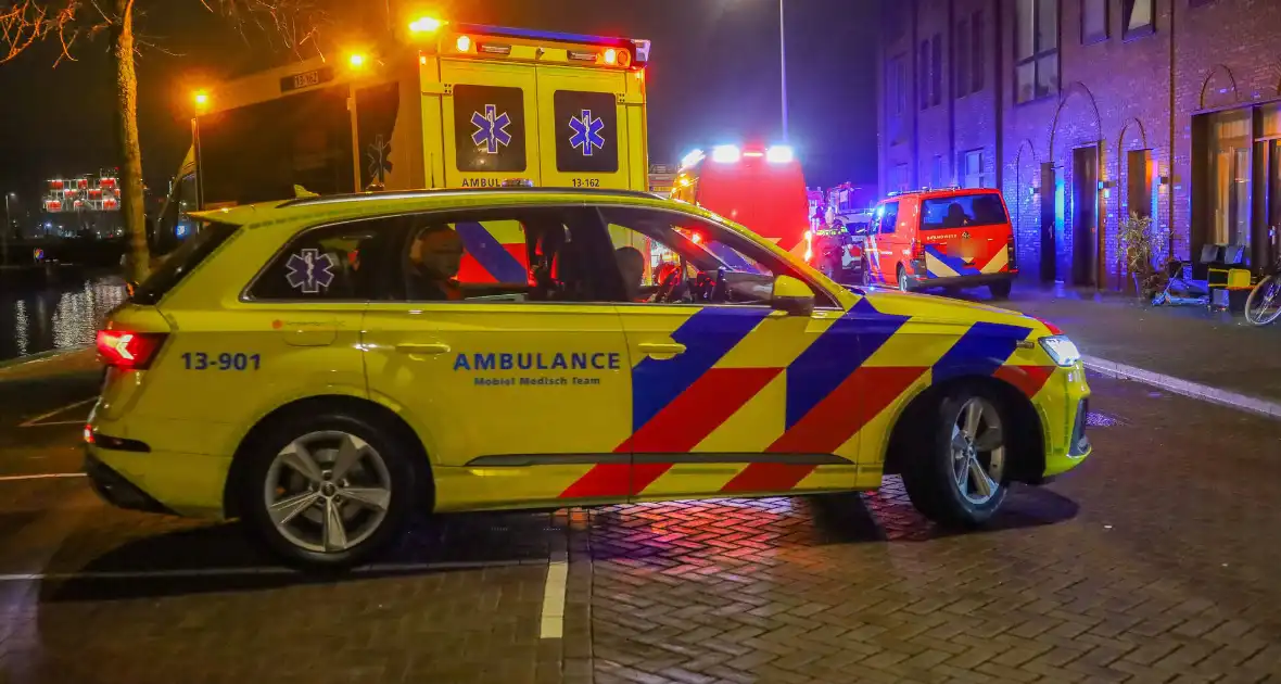 Voertuig te water na ongeval - Foto 6