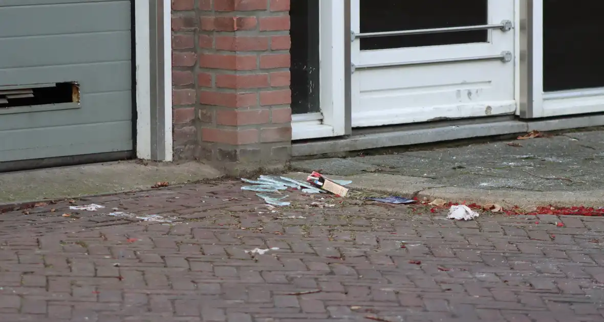 Brand in woning leidt tot afzetting van de straat - Foto 15