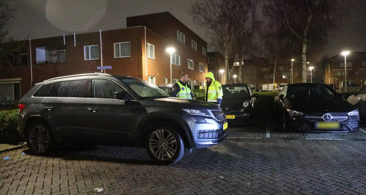 Twee zwaargewonden aangetroffen na mishandelingen - Foto 13