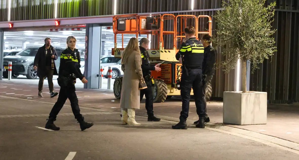 Vechtpartij bij verkeersruzie bezoekers Vrienden van Amstel