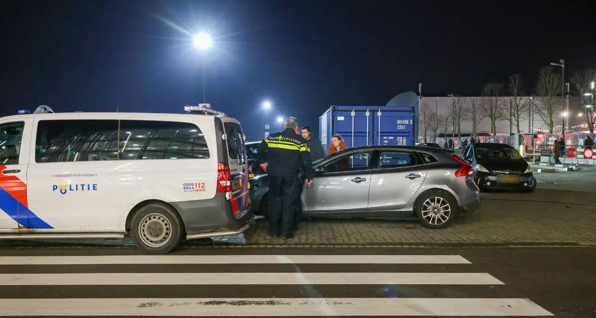 Vechtpartij bij verkeersruzie bezoekers Vrienden van Amstel - Foto 4