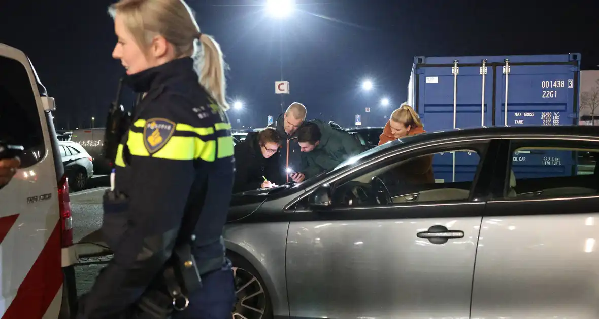 Vechtpartij bij verkeersruzie bezoekers Vrienden van Amstel - Foto 8