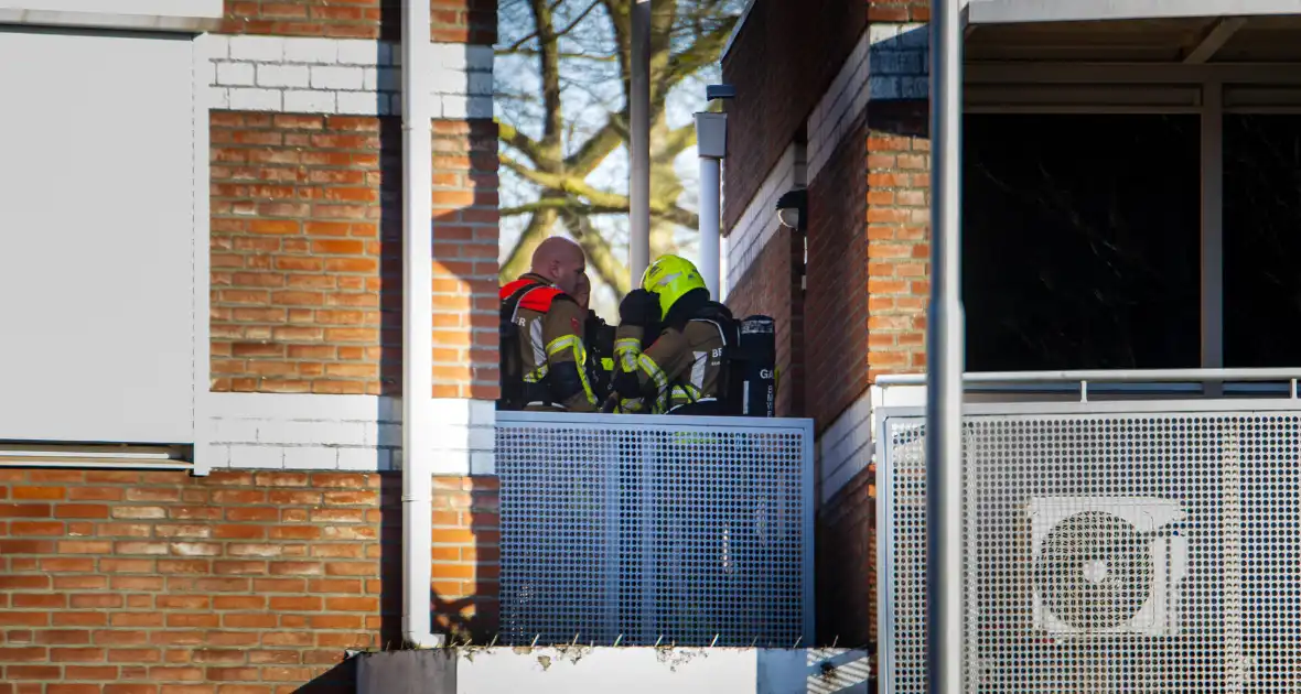 Dode en veel schade na woningbrand - Foto 6