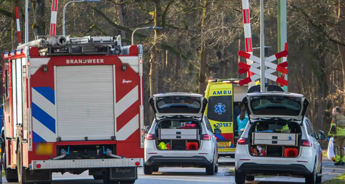 Hulpdiensten in actie na spoorongeval - Foto 6