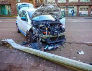 Autobrand na eenzijdig ongeval