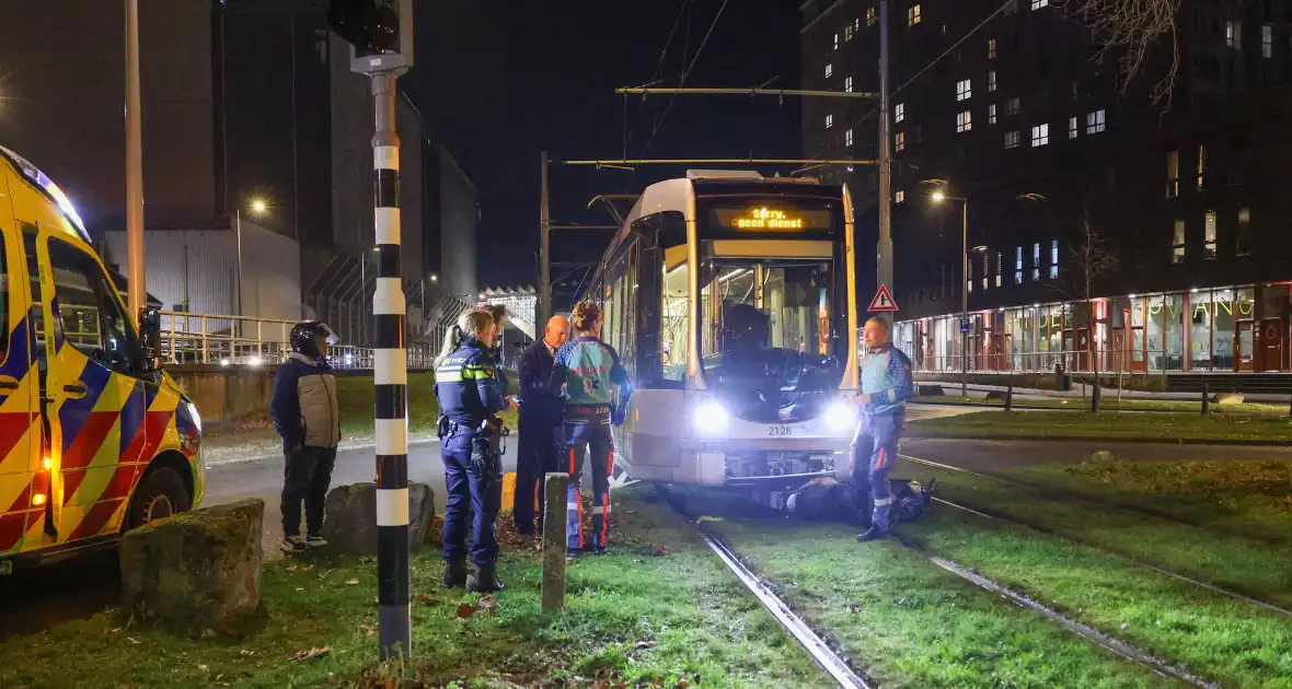 Thuisbezorger komt met de schrik vrij na ongeval - Foto 1