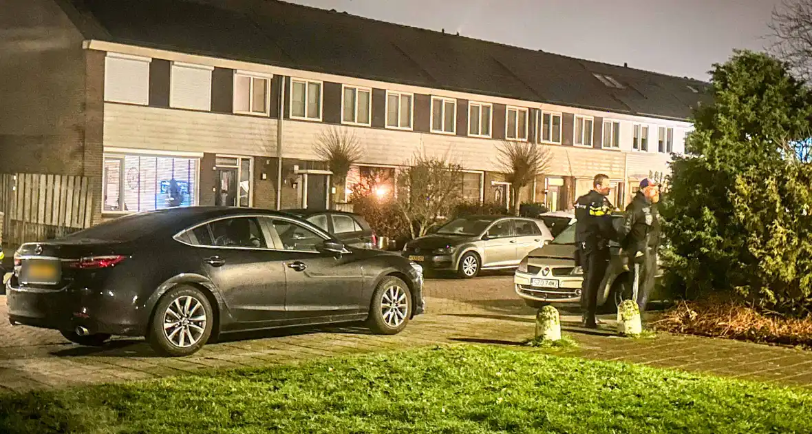 Vier aanhoudingen na melding vuurwapen - Foto 4